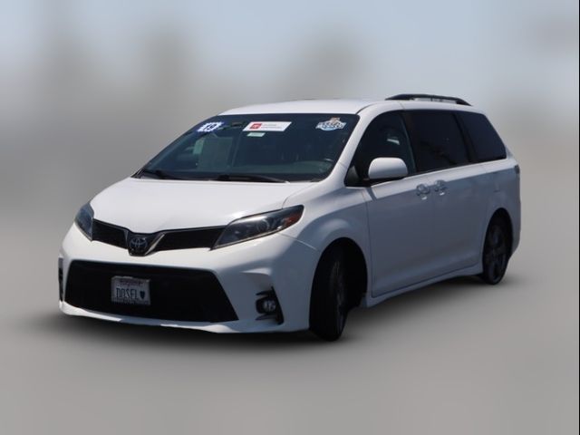 2019 Toyota Sienna 