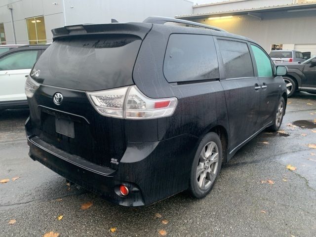 2019 Toyota Sienna SE Premium