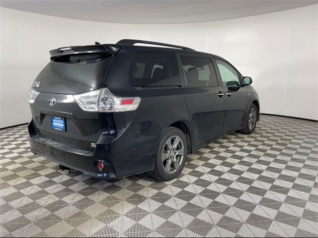 2019 Toyota Sienna SE Premium