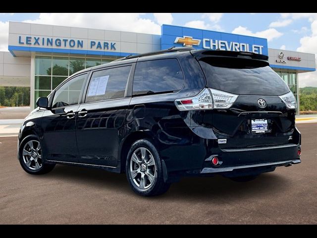 2019 Toyota Sienna 