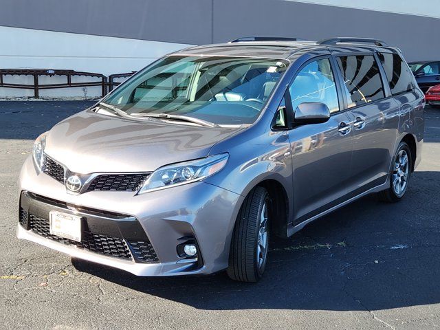 2019 Toyota Sienna SE Premium