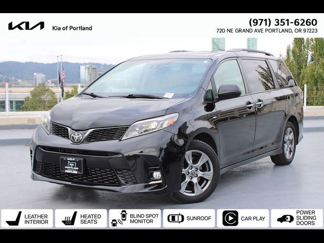 2019 Toyota Sienna 