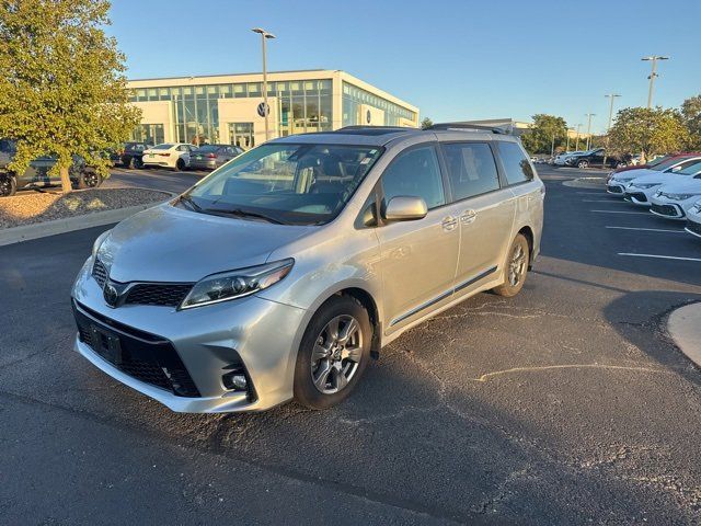 2019 Toyota Sienna 