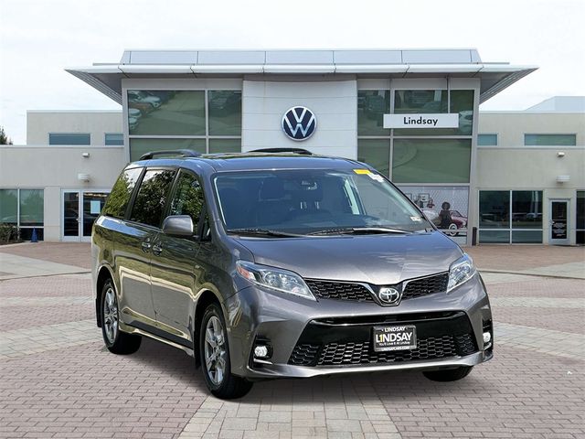 2019 Toyota Sienna SE Premium