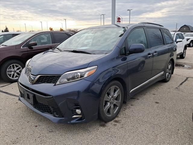 2019 Toyota Sienna SE Premium