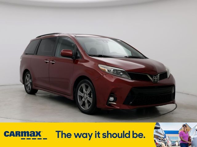 2019 Toyota Sienna SE Premium