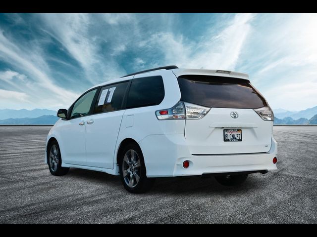 2019 Toyota Sienna 