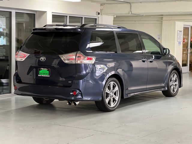 2019 Toyota Sienna SE Premium