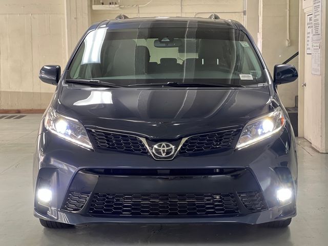 2019 Toyota Sienna SE Premium
