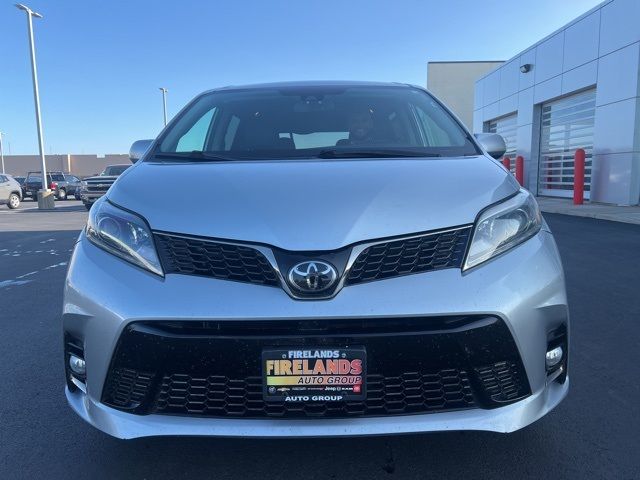 2019 Toyota Sienna SE Premium