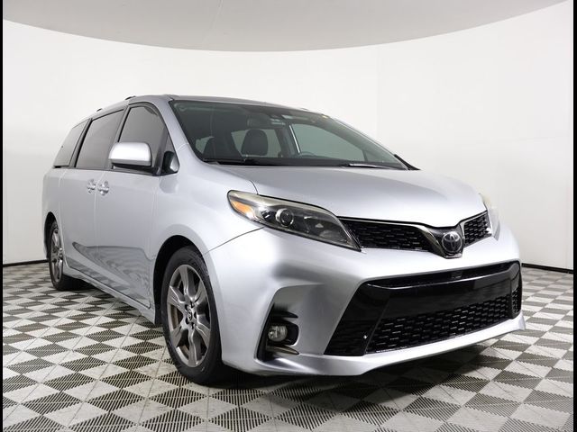 2019 Toyota Sienna SE Premium