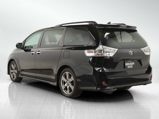 2019 Toyota Sienna SE