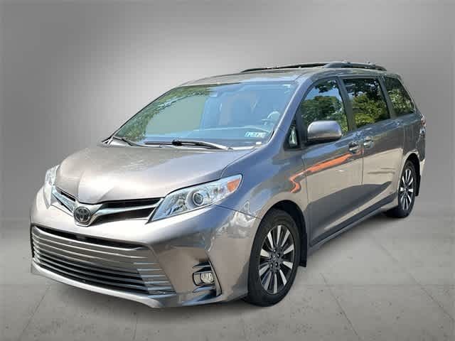 2019 Toyota Sienna XLE