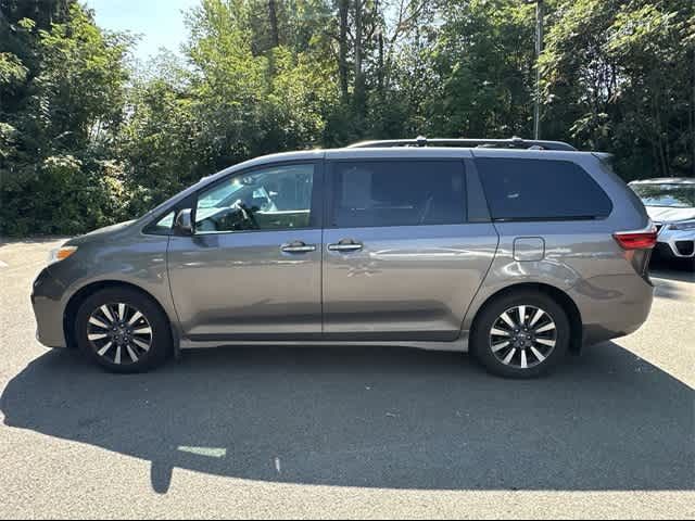 2019 Toyota Sienna XLE