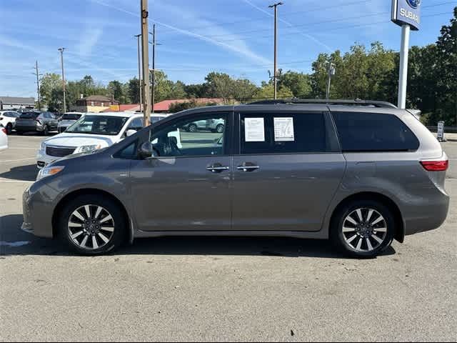 2019 Toyota Sienna XLE