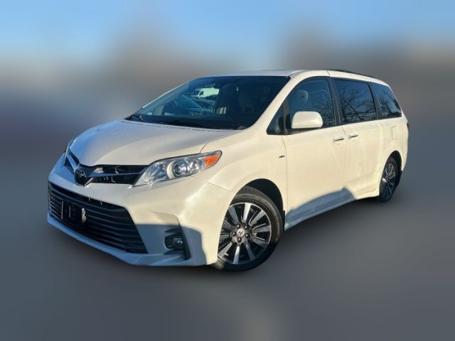 2019 Toyota Sienna XLE