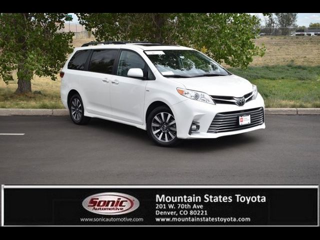 2019 Toyota Sienna XLE