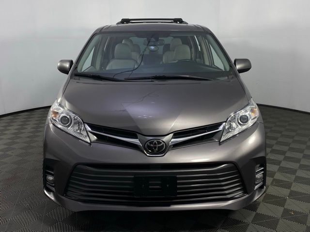 2019 Toyota Sienna XLE