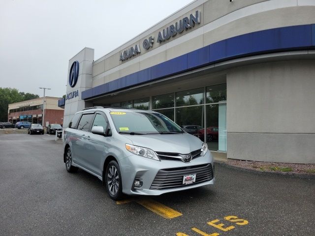 2019 Toyota Sienna XLE