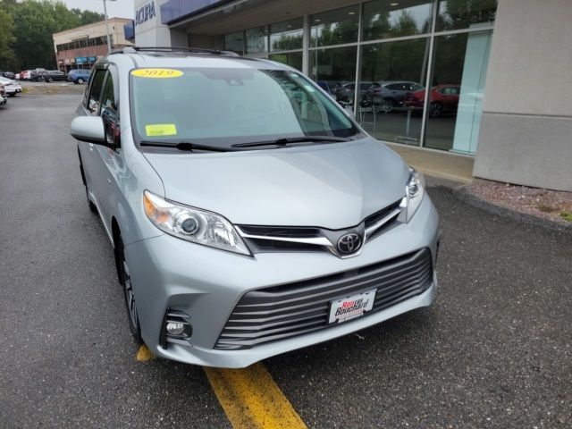 2019 Toyota Sienna XLE