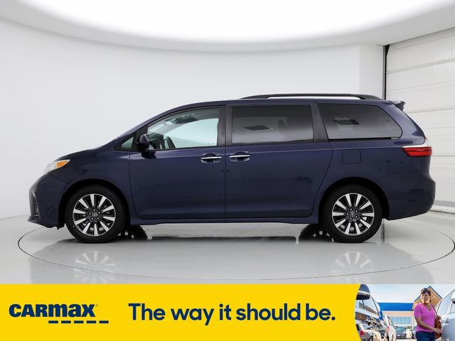 2019 Toyota Sienna XLE