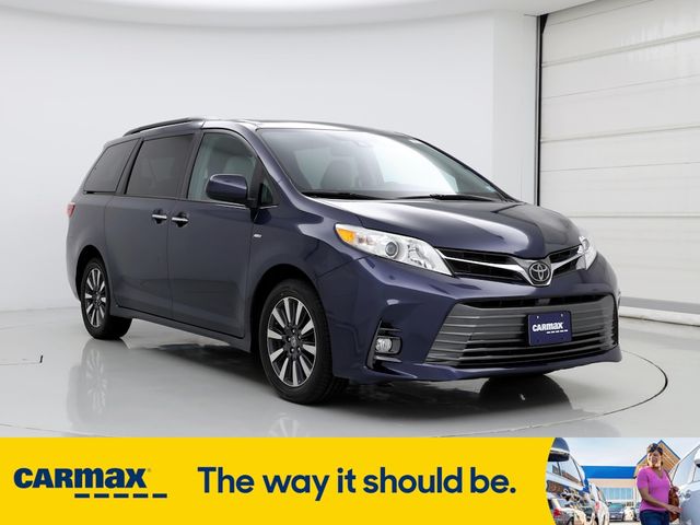 2019 Toyota Sienna XLE