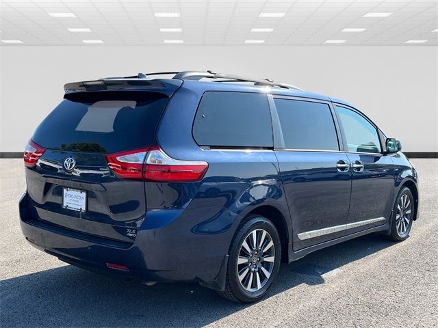 2019 Toyota Sienna XLE Premium