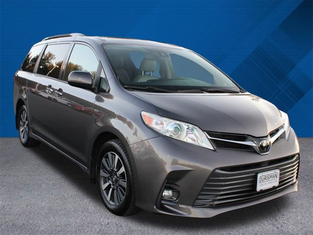 2019 Toyota Sienna XLE