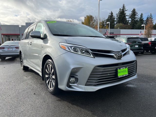 2019 Toyota Sienna XLE