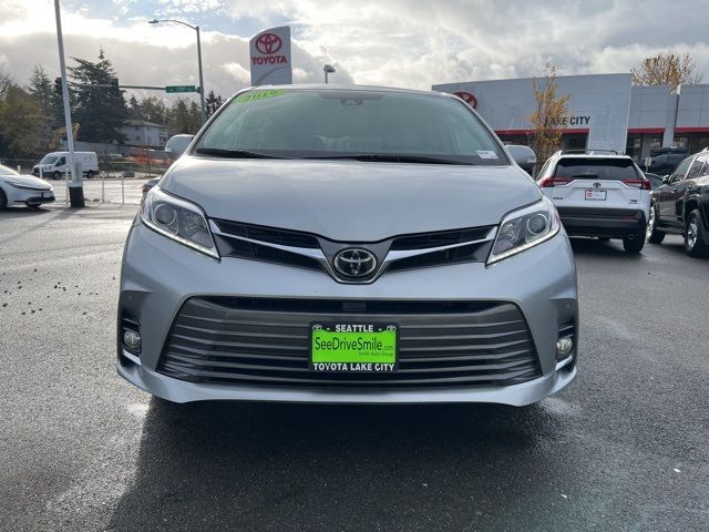 2019 Toyota Sienna XLE