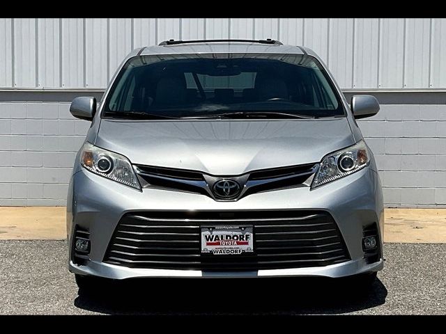 2019 Toyota Sienna XLE