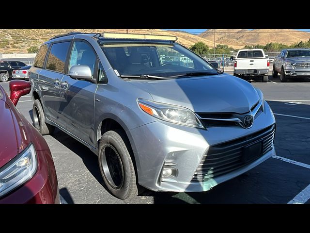 2019 Toyota Sienna XLE