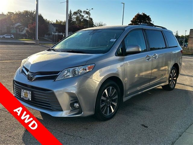 2019 Toyota Sienna 