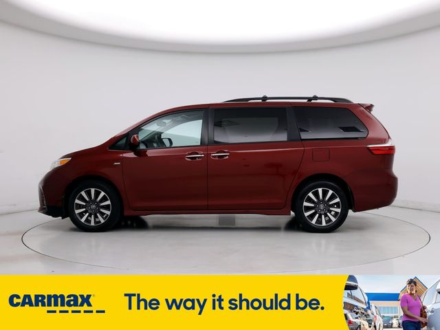 2019 Toyota Sienna XLE