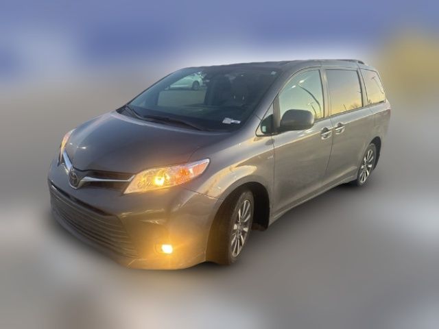 2019 Toyota Sienna XLE