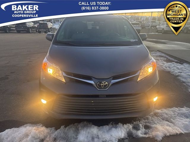 2019 Toyota Sienna XLE