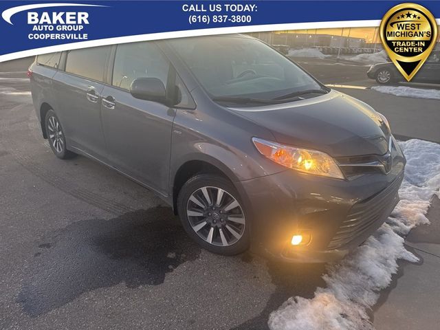 2019 Toyota Sienna XLE