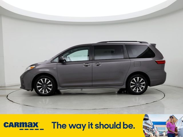 2019 Toyota Sienna XLE