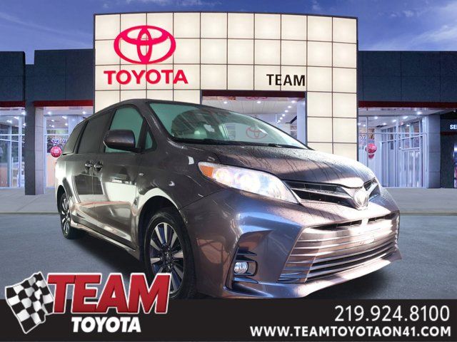 2019 Toyota Sienna XLE