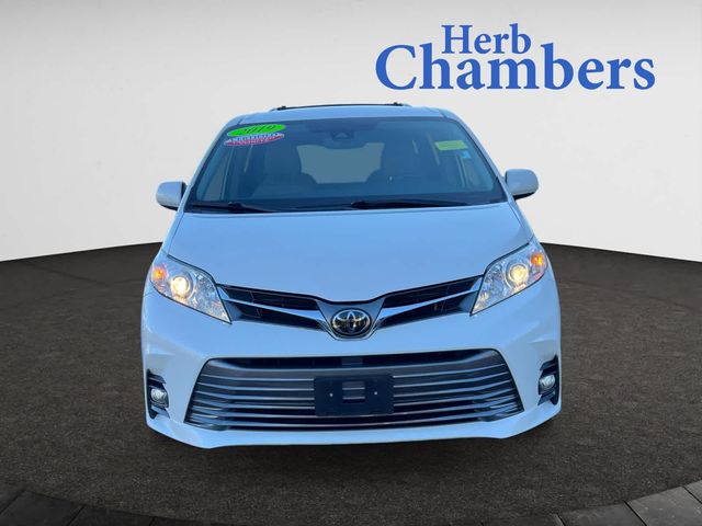 2019 Toyota Sienna XLE