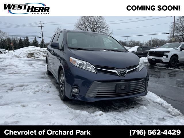 2019 Toyota Sienna XLE