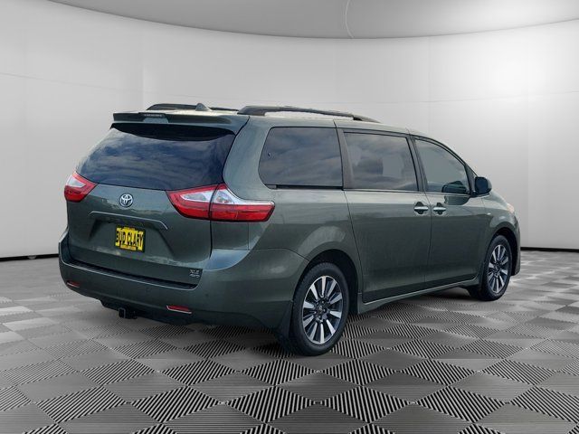 2019 Toyota Sienna XLE