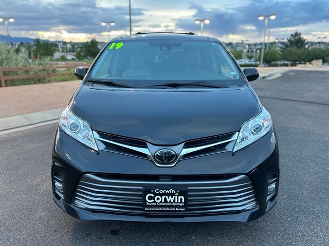 2019 Toyota Sienna XLE