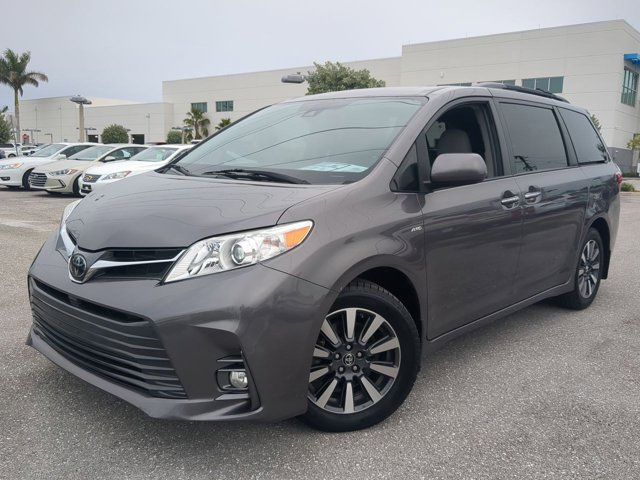 2019 Toyota Sienna XLE