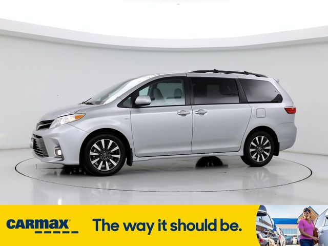 2019 Toyota Sienna XLE