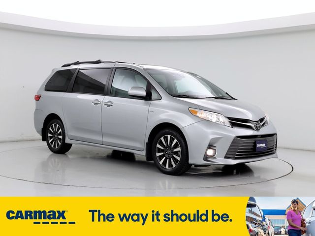 2019 Toyota Sienna XLE