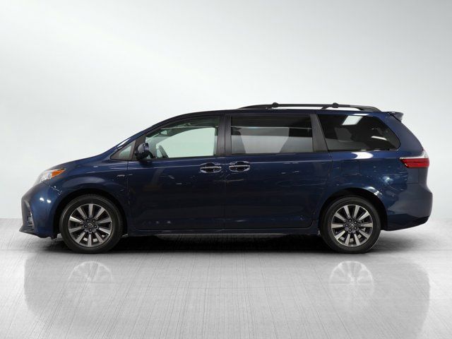 2019 Toyota Sienna XLE