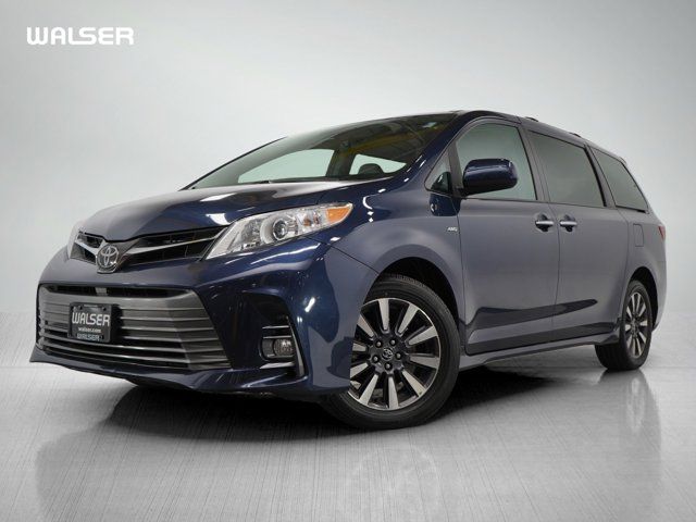 2019 Toyota Sienna XLE