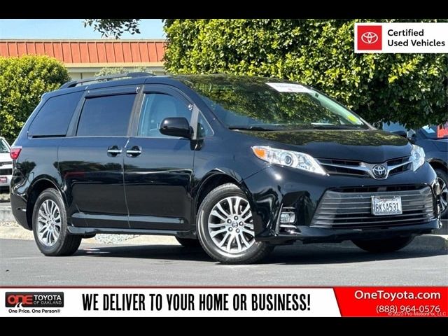 2019 Toyota Sienna XLE