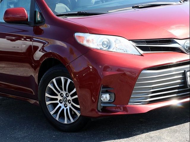 2019 Toyota Sienna XLE